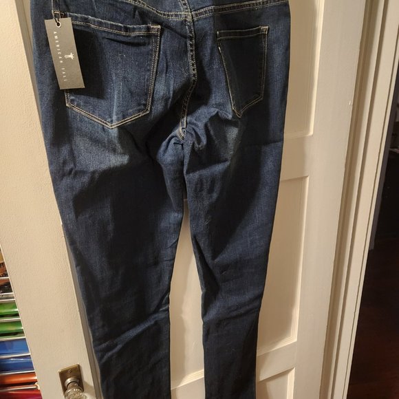 Tall Jeans - Picture 2 of 4